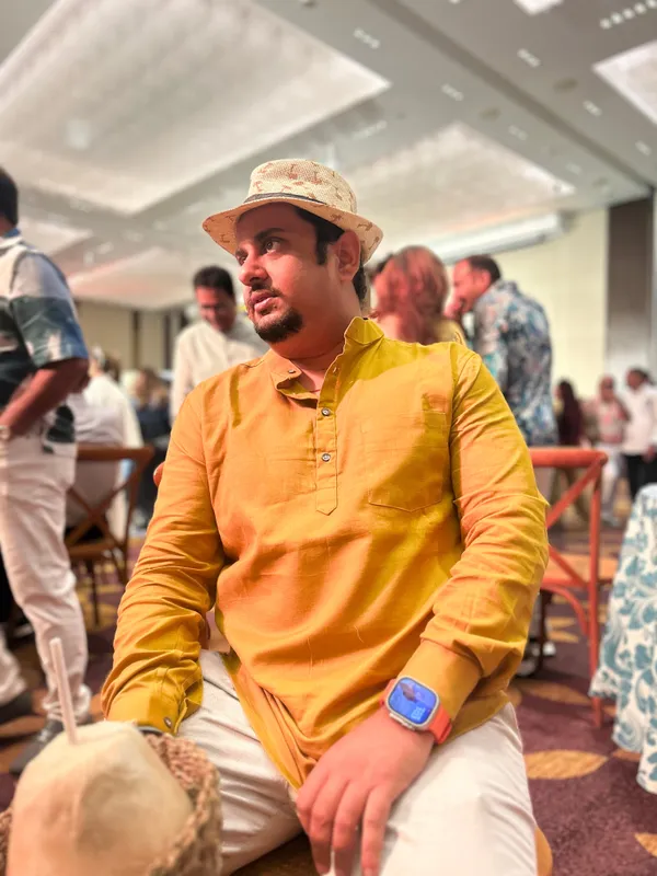 Mustard_Solid_Cotton_Kurta_For_Men