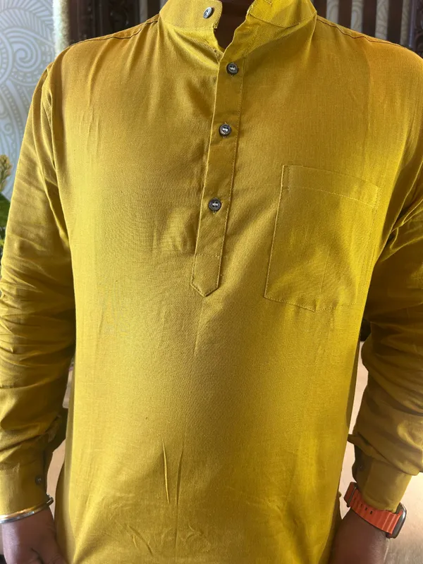 Mustard_Solid_Cotton_Kurta_For_Men