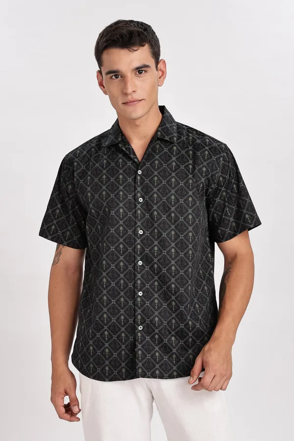 Black_Solid_Cotton_Shirt_For_Men