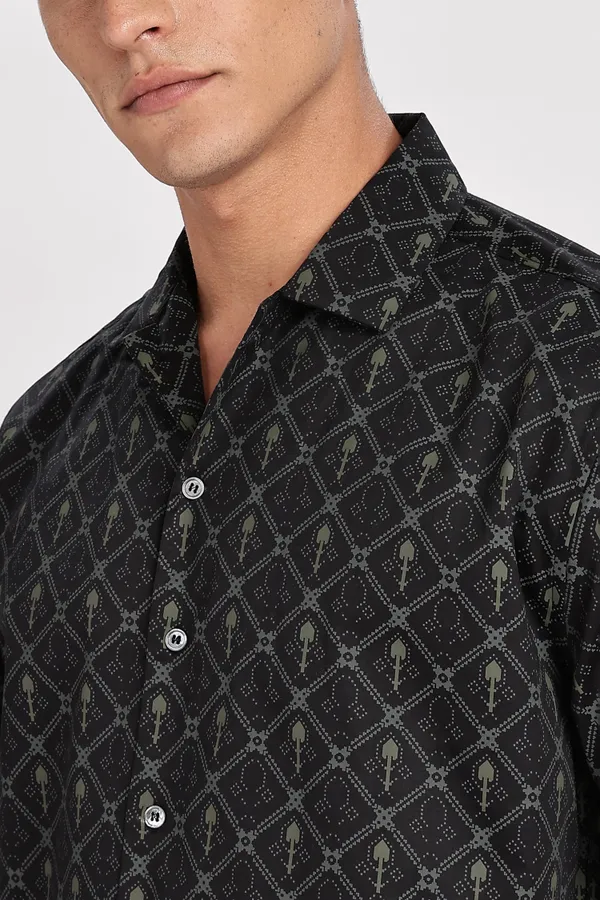 Black_Solid_Cotton_Shirt_For_Men