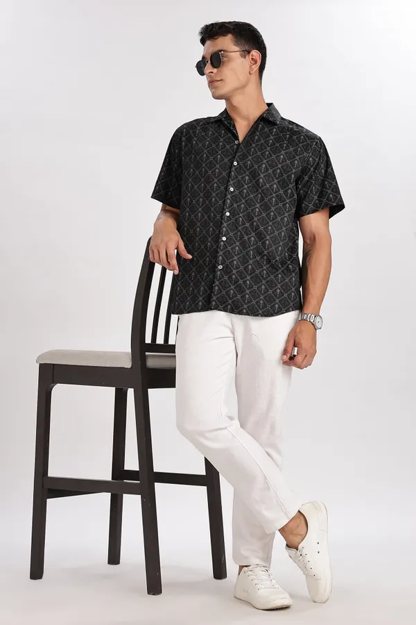 Black_Solid_Cotton_Shirt_For_Men