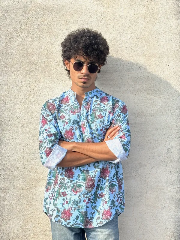 Blue_Floral_Print_Cotton_Kurta_For_Men