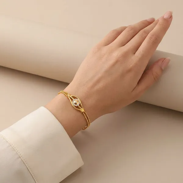 Goldplated_Chain_Bracelet_With_Designer_Charm