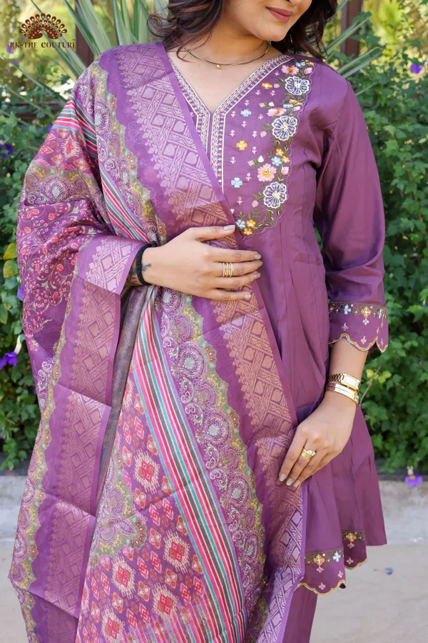 Purple_Embroidered_Cotton_Kurti_Set_With_Banarasi_Dupatta