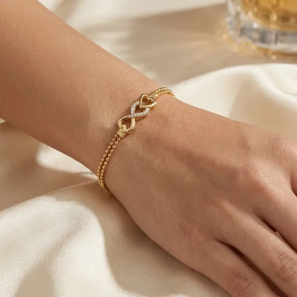 Goldtoned_Delicate_Chain_Bracelet_With_Heart_Clasp