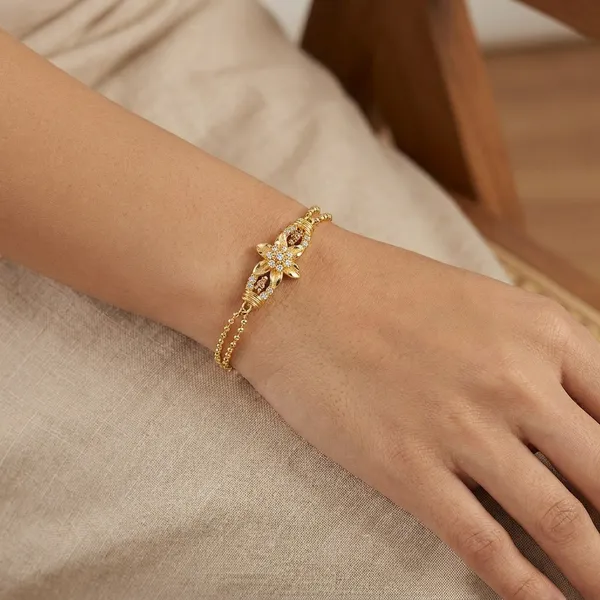 Goldplated_Flower_Design_Bracelet_For_Women