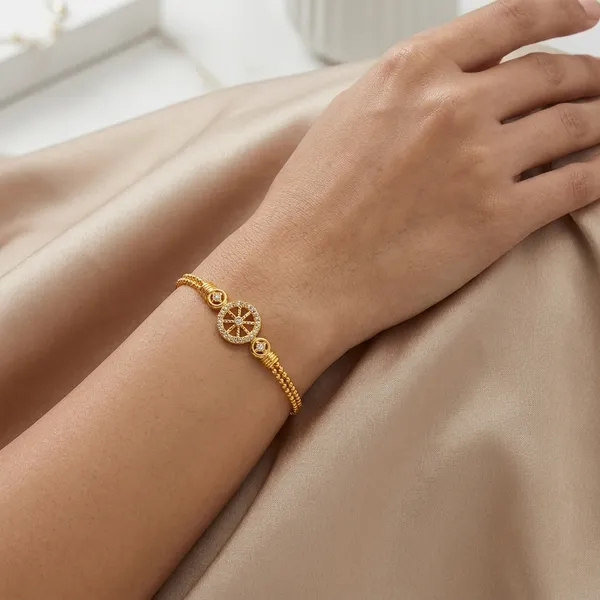 Goldplated_Chain_Bracelet_With_Dual_Charms