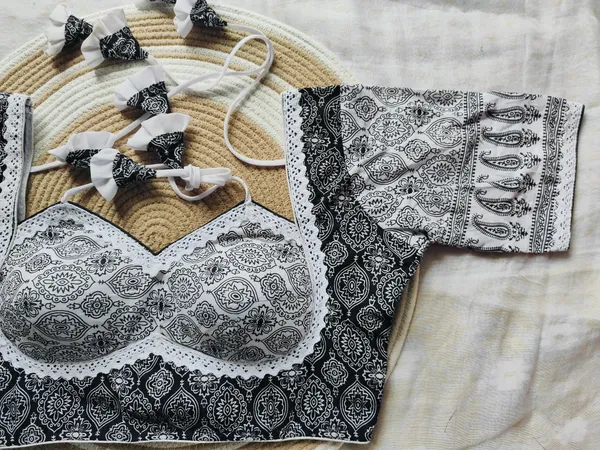 Black_And_White_Cotton_Blouse_For_Women