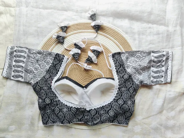 White_And_Black_Cotton_Blouse_For_Women