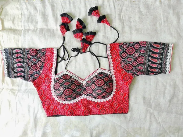 Red_And_Black_Cotton_Blouse_For_Women