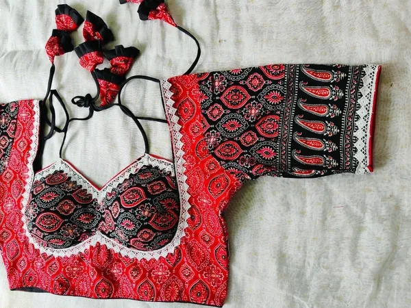 Red_And_Black_Cotton_Blouse_For_Women
