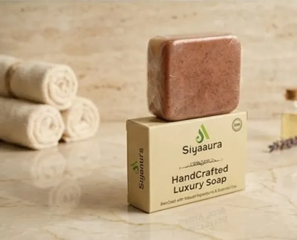 Siyaaura_Handcrafted_Luxury_Sandalwood_And_Saffron_Soap