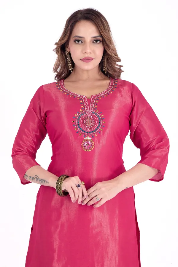 Women'S_Embroidered_Silk_Blend_Salwar_Suit_Set_With_Multicolor_Dupatta