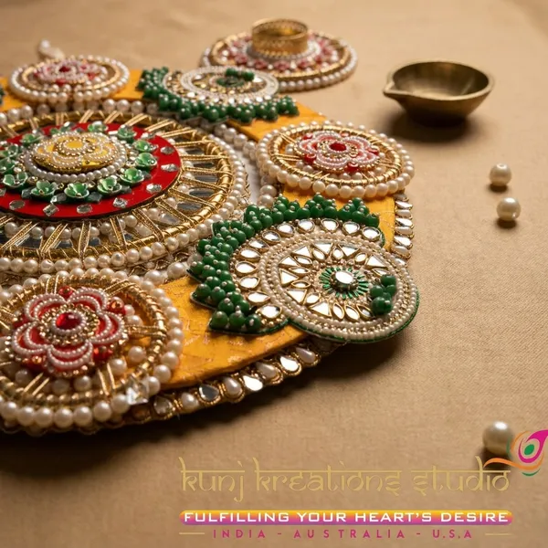 Artisanal_Rangoli_Pack_With_Kundan_Work_And_Beads