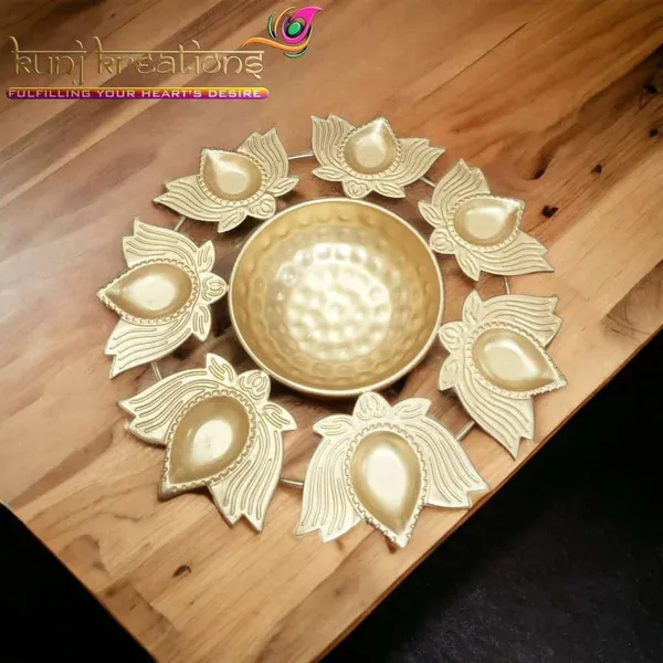 Polished_Brass_Diya_Pack_With_Artisanal_Leaf_Design_Lustrous_Gold_Finish
