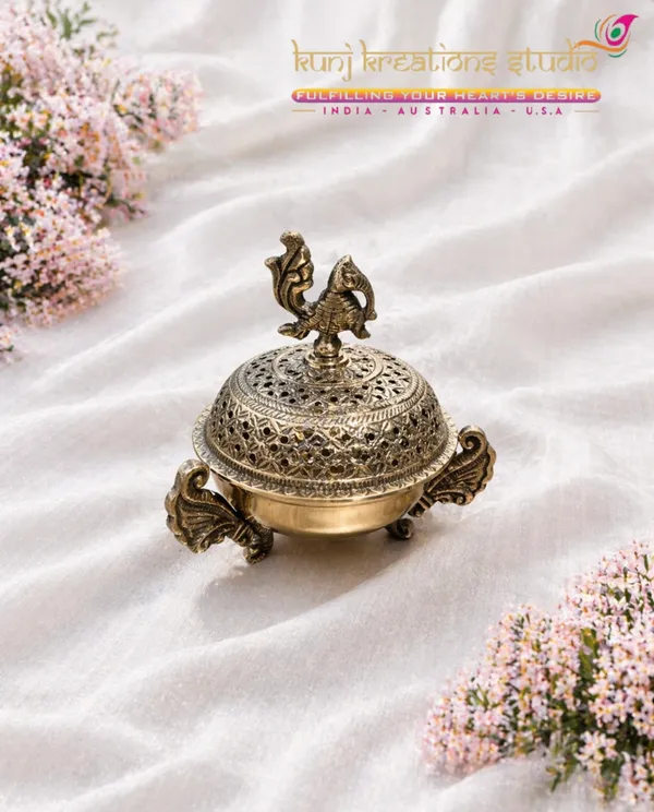 Artisanal_Polished_Brass_Incense_Burner_With_Regal_Peacock_Design