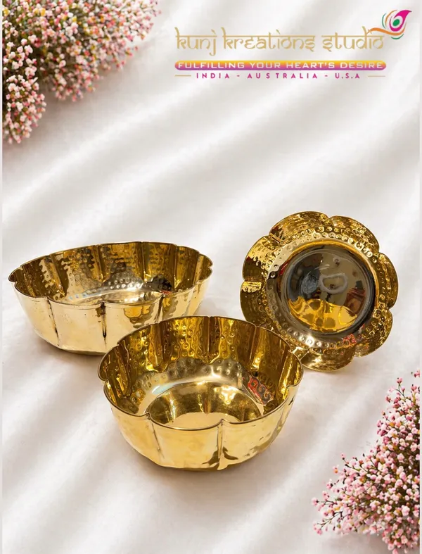 Lustrous_Gold_Polished_Brass_Hammered_Bowls_With_Scalloped_Edges_Artisanal_Serving_And_Divine_Pooja_Bowls_Pack_Of_3