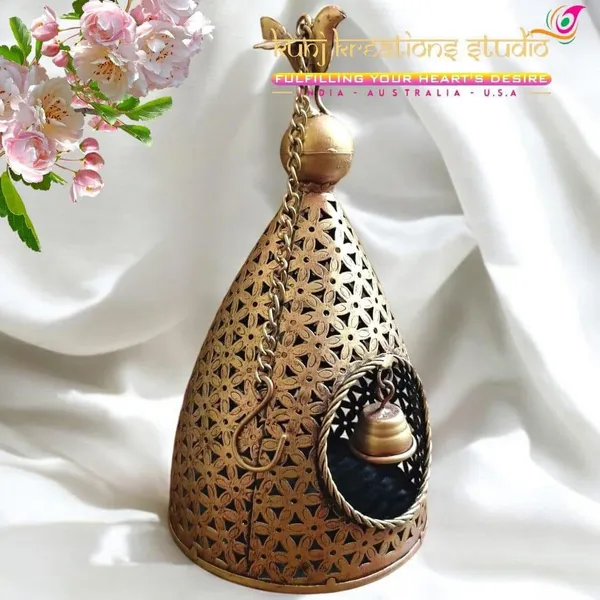 Artisanal_Moroccan_Style_Polished_Brass_Incense_Burner_With_Geometric_Cutouts