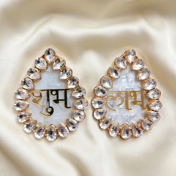 Artisanal_Resin_Prosperity_Shubh_Labh_Wall_Hanging_With_Crystal_Border_Pack_Of_2