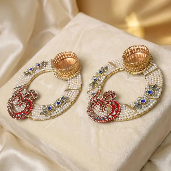 Artisanal_Gold_Plated_Divine_Pooja_Thali_With_Pearl_And_Gemstone_Embellishments_Pack_Of_2