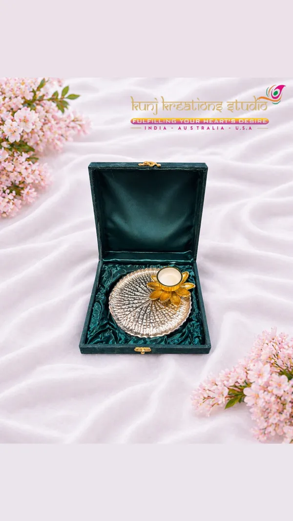 Vintage_Silver_Finish_Plated_Lotus_Petal_Tray_With_Lustrous_Gold_Regal_Diya_And_Velvet_Gift_Box