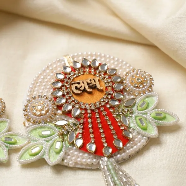 Artisanal_Radha_Krishna_Kalash_Tassels_Pack_Of_2