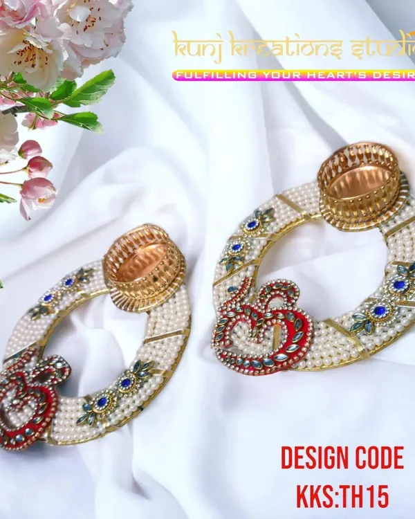 Artisanal_Gold_Plated_Divine_Pooja_Thali_With_Pearl_And_Gemstone_Embellishments_Pack_Of_2
