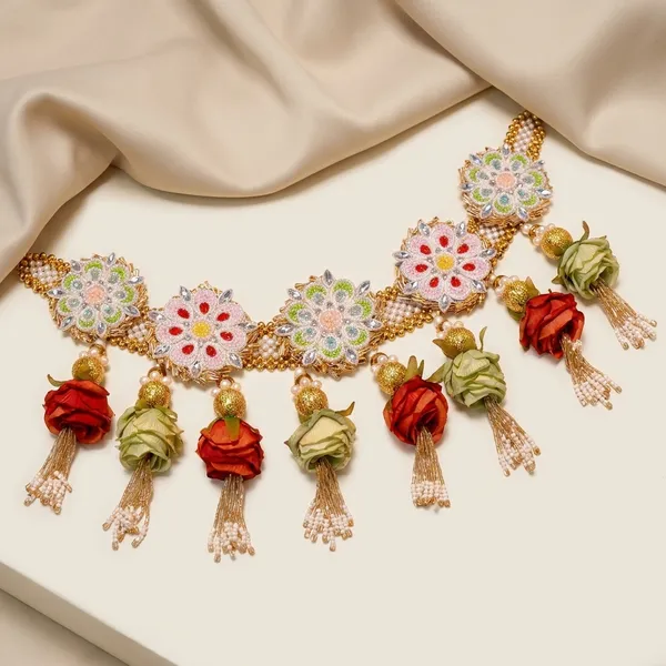 Artisanal_Embroidered_Floral_Toran_With_Hanging_Roses_And_Lustrous_Gold_Beads