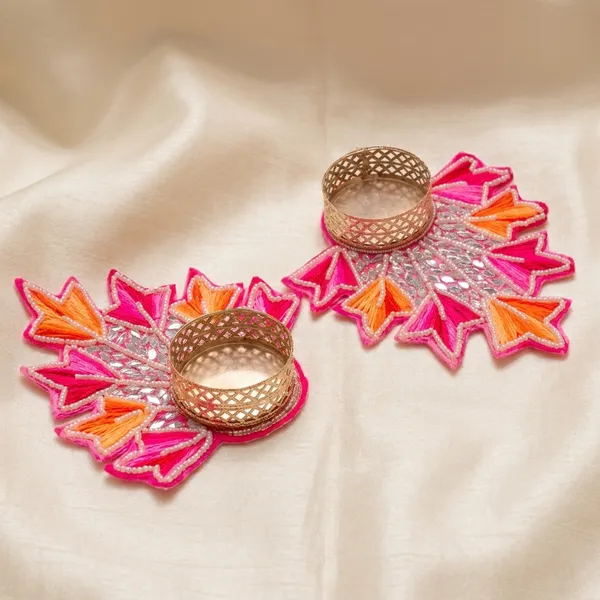 Hand_Etched_Blush_Pink_And_Orange_Artisanal_Diya_Pack_With_Star_Design_Pack_Of_2