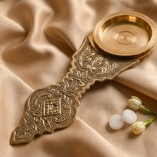 Polished_Brass_Embossed_Kapoor_Aarti