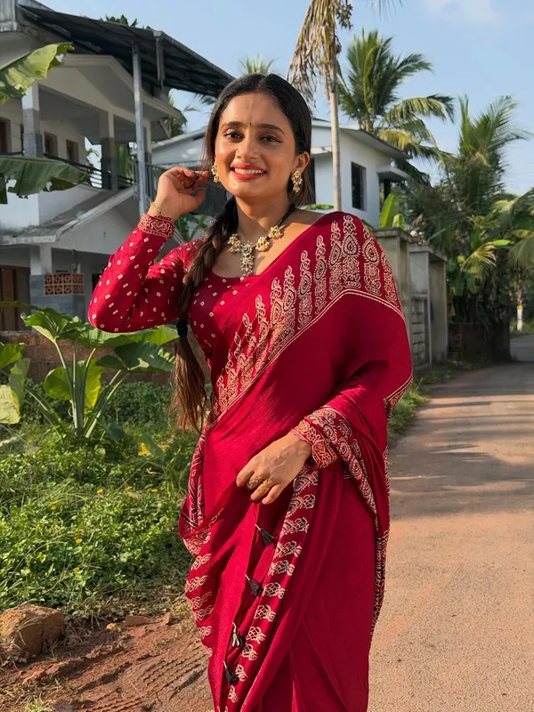 Gaji_Silk_Saree_with_Ajrakh_Pallu_and_Printed_Border