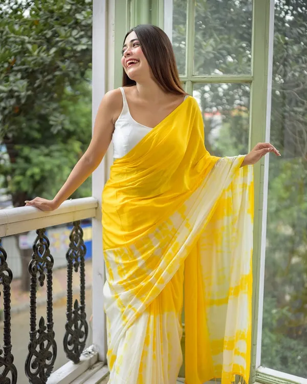 HALDI_GLOW_SAREE_PRINTED_SAREE_WITH_UNSTICHED_BLOUSE