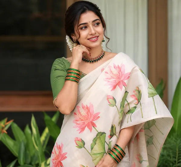 LUXE_FLORAL_PRINTED_SAREE_WITH_UNSTICHED_BLOUSE