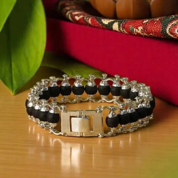 Original_Karungali_And_Pure_Silver_Plated_Brass_Premium_Bracelet_For_Unisex_pure_ebony_wood
