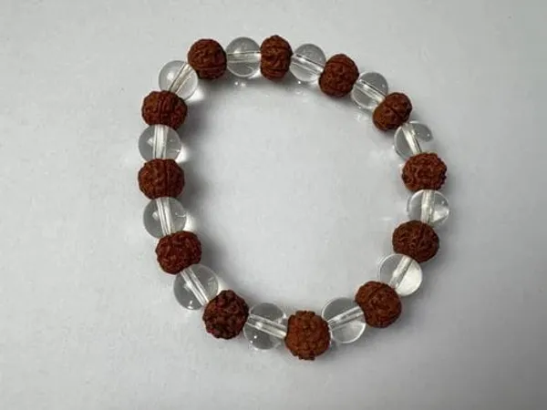 Brown_And_Transparent_Original_5_Mukhi_Rudraksha_And_Sphatik_Stone_Premium_Bracelet__For_Unisex