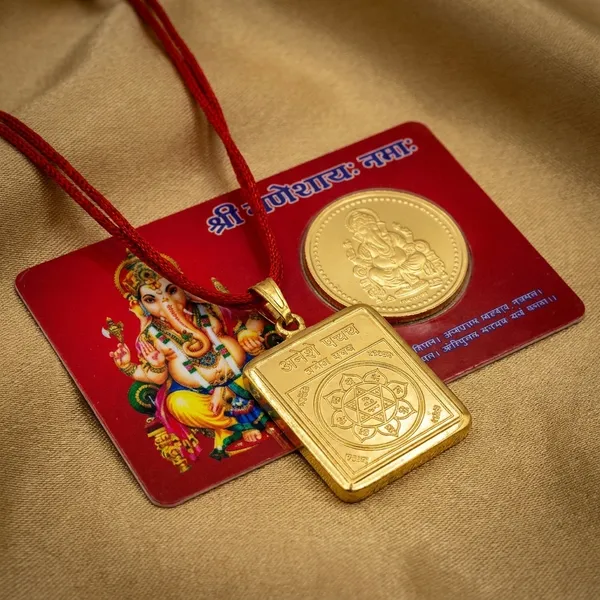 Gold_Copper_And_24_Carat_Gold_Plated_Brass_With_Real_Rudraksha_Premium_Ganesha_Pendant_With_Atm_Card_Coin_For_Unisex