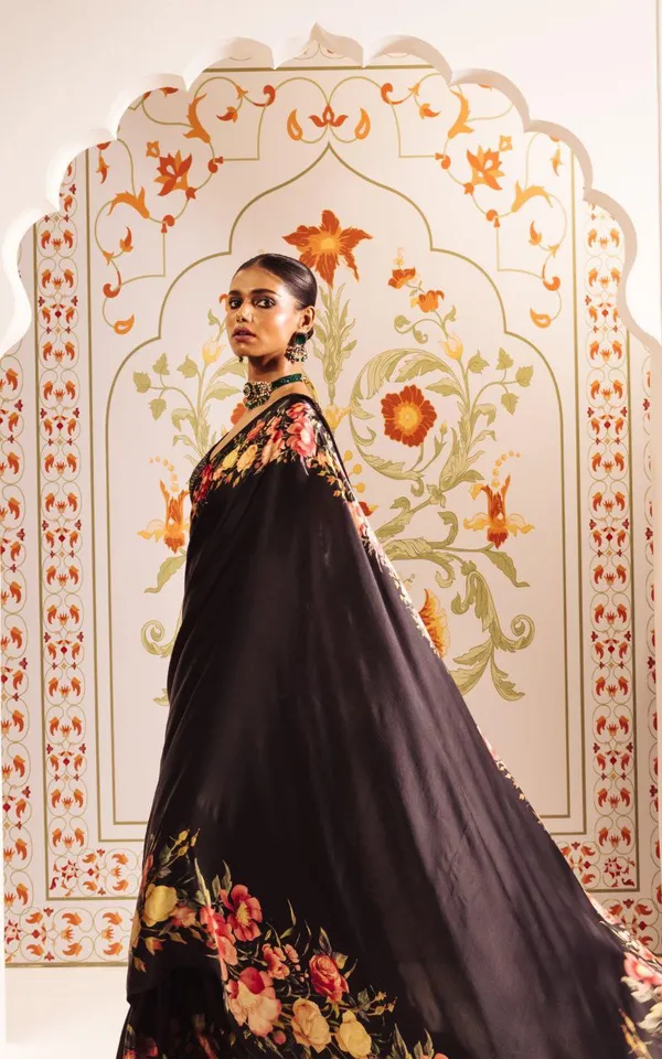 Black_Modal_Silk_Saree_With_Blouse_For_Women