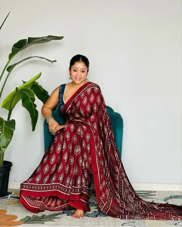 Maroon_Modal_Silk_Saree_With_Blouse_For_Women