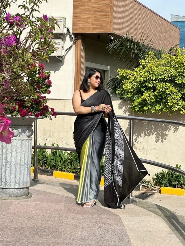 Black_And_Yellow_Modal_Silk_Saree_With_Blouse_For_Women