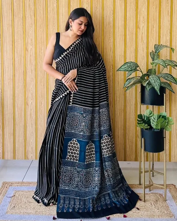 Black_And_Blue_Modal_Silk_Saree_With_Blouse_For_Women
