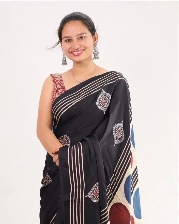 Multicolor_Modal_Silk_Saree_With_Blouse_For_Women