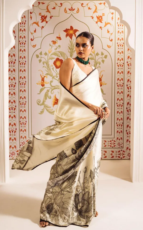 White_Modal_Silk_Saree_With_Blouse_For_Women
