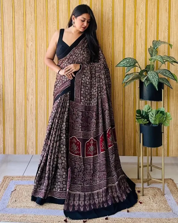 Multicolor_Modal_Silk_Saree_With_Blouse_For_Women