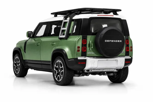 LAND_ROVER_DEFENDER_110_GREEN_1:24_DIE-CAST_CAR_MODEL_COLLECTIBLE