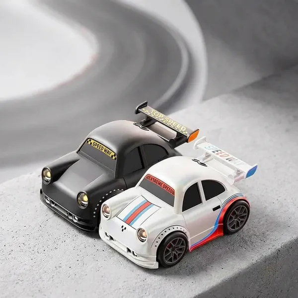 White_And_Black_Plastic,_Rubber_Wheels_Racing_Car_Toy_For_Kids_Pack_Of_2