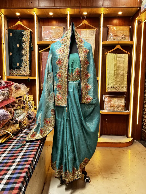 Turquoise_Kanjivaram_Silk_Saree_With_Zari_Work