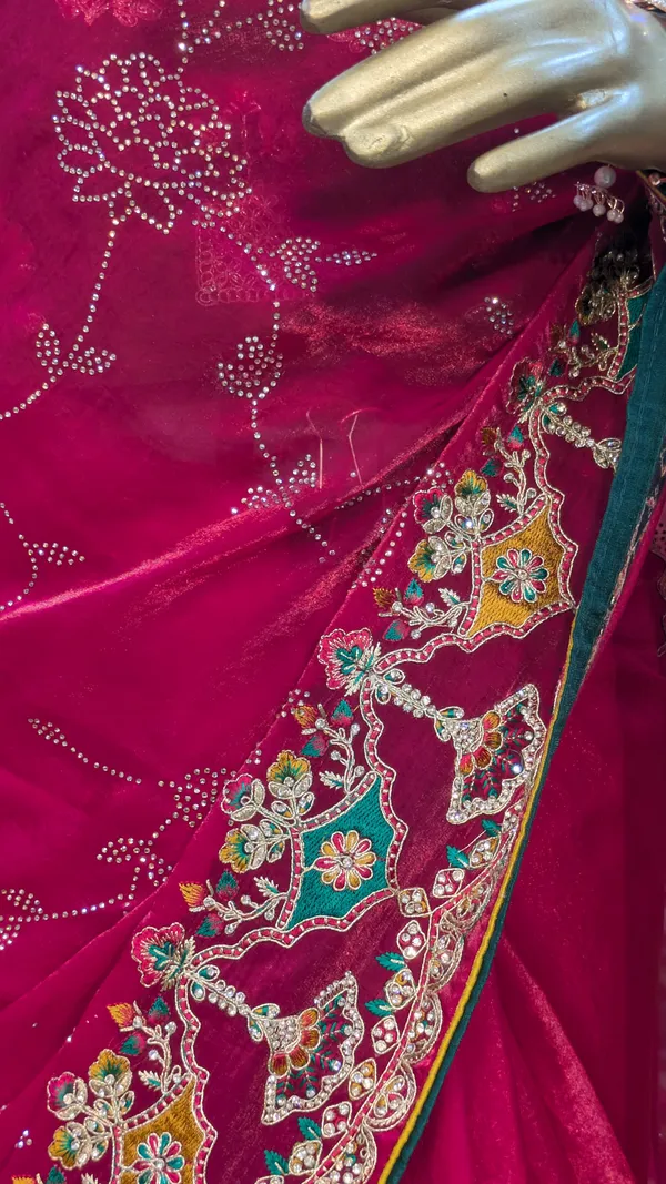 Magenta_Fendi_Saree_With_Intricate_Border_Work