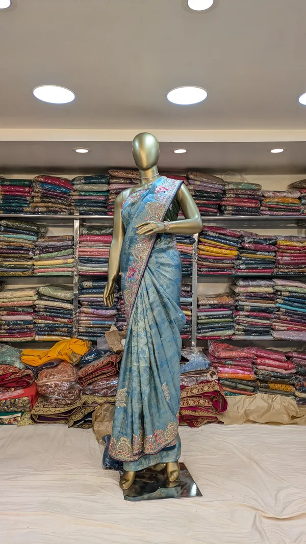 Sky_Blue_Kanjivaram_Silk_Saree_With_Golden_Border_And_Blouse_Piece