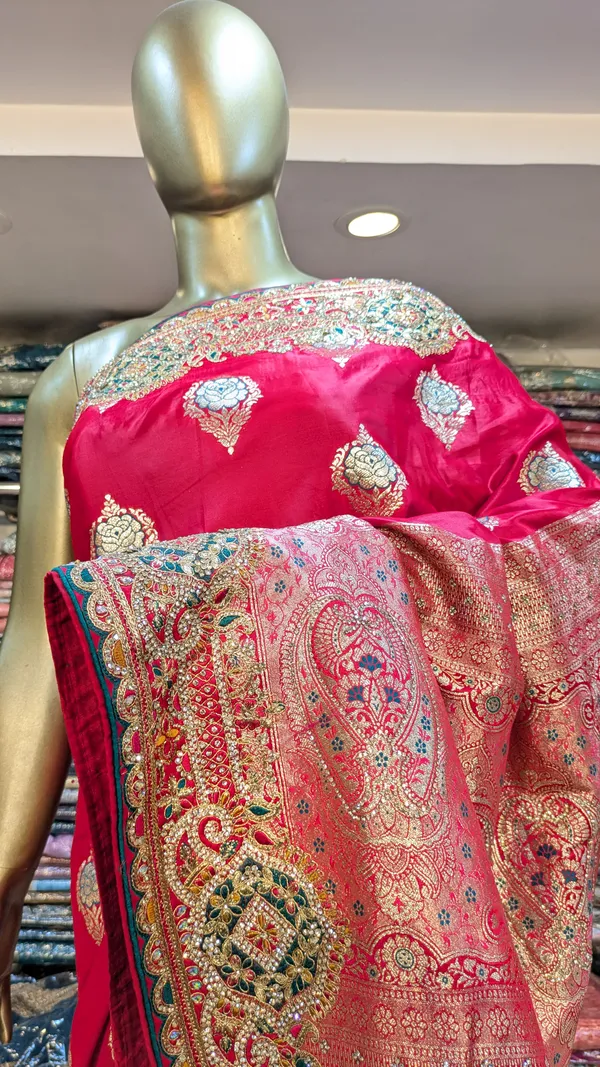 Red_Silk_Saree_With_Golden_Zari_And_Silver_Embroidery