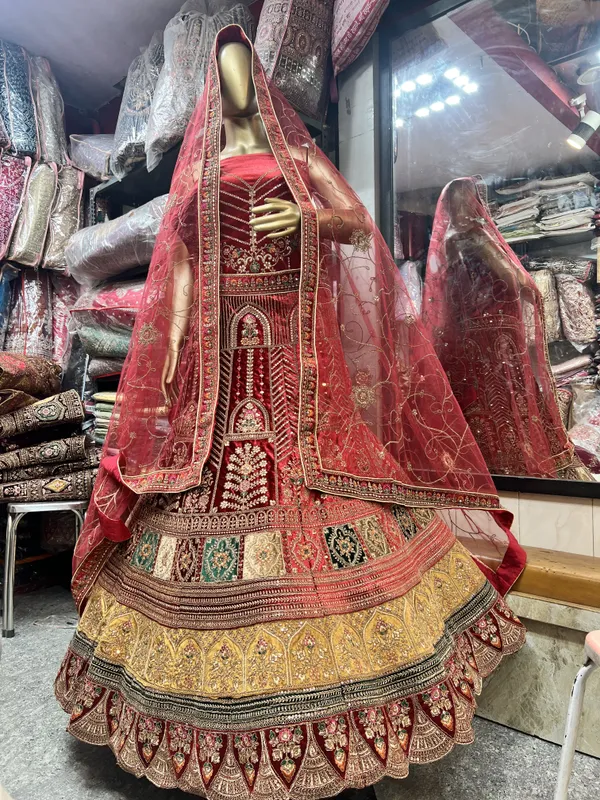 Red_&_Gold_Velvet_Bridal_Lehenga_Choli_Set_With_Embroidery